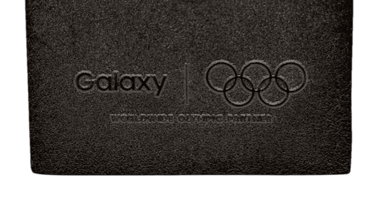 뒷면 양각 문자